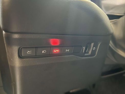 New 2024 Dodge Charger R/T w/ Plus Group image 16