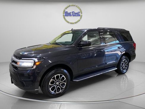 Used 2022 Ford Expedition XLT AWD/4WD image 1