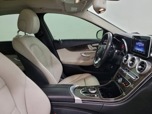 Used 2017 Mercedes-Benz C 300 4MATIC Sedan image 21