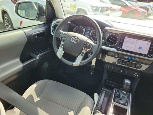 Used 2022 Toyota Tacoma SR5 w/ Technology Package RWD image 22