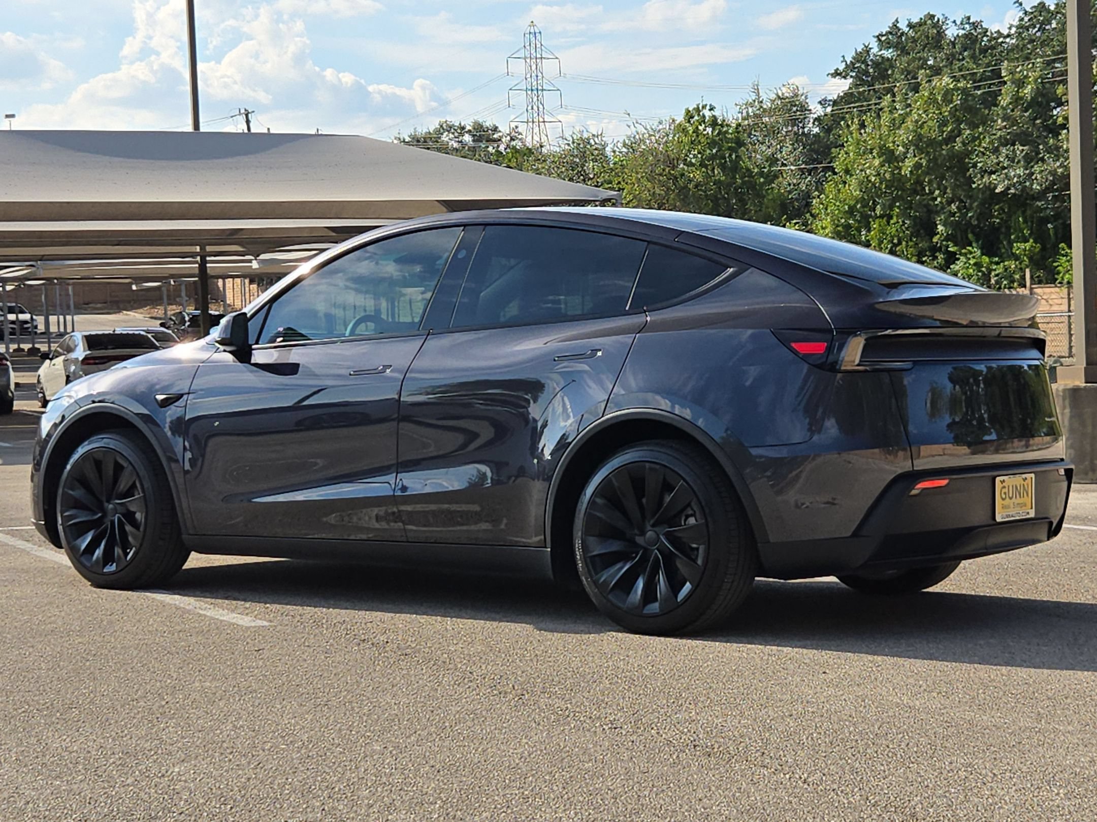 Used 2026 Tesla Model Y AWD image 5