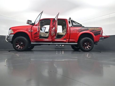 Used 2016 RAM 3500 Laramie image 34