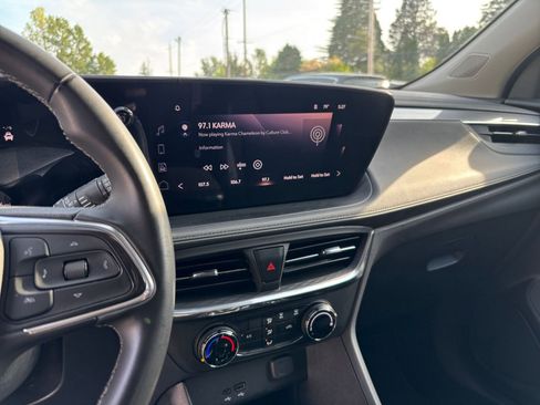 Used 2025 Buick Encore GX Preferred FWD image 20
