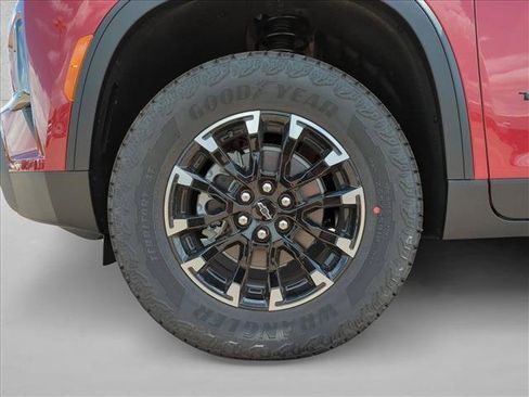 New 2026 Chevrolet Traverse Z71 w/ Enhanced Driving Package AWD/4WD image 10