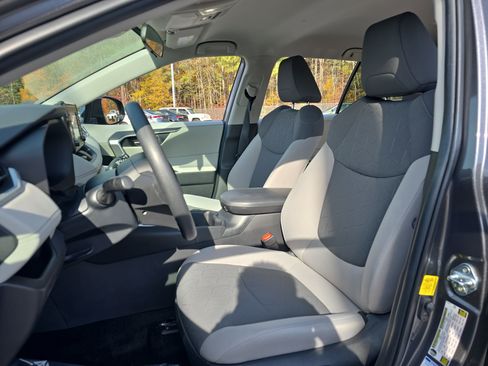 Certified 2022 Toyota RAV4 XLE image 14