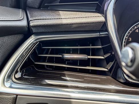 Certified 2023 Cadillac XT6 Luxury FWD image 42
