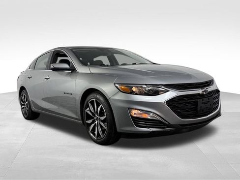 Used 2025 Chevrolet Malibu RS FWD image 5
