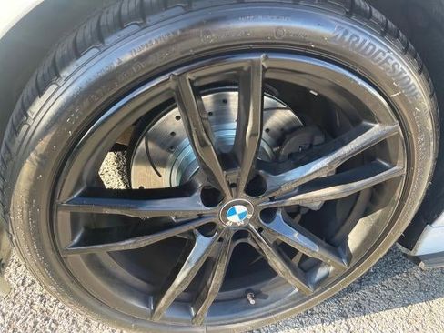 Used 2021 BMW 330i Sedan w/ M Sport Package image 6