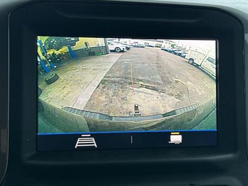 Used 2020 Chevrolet Silverado 2500 Custom w/ Custom Value Package image 17