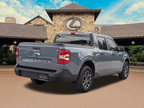Used 2024 Ford Maverick XLT FWD image 2