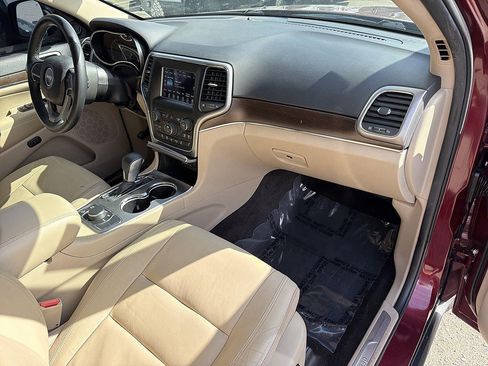 Used 2018 Jeep Grand Cherokee Limited AWD/4WD image 27