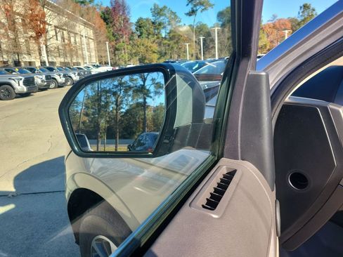 Used 2021 Ford Expedition XLT image 14