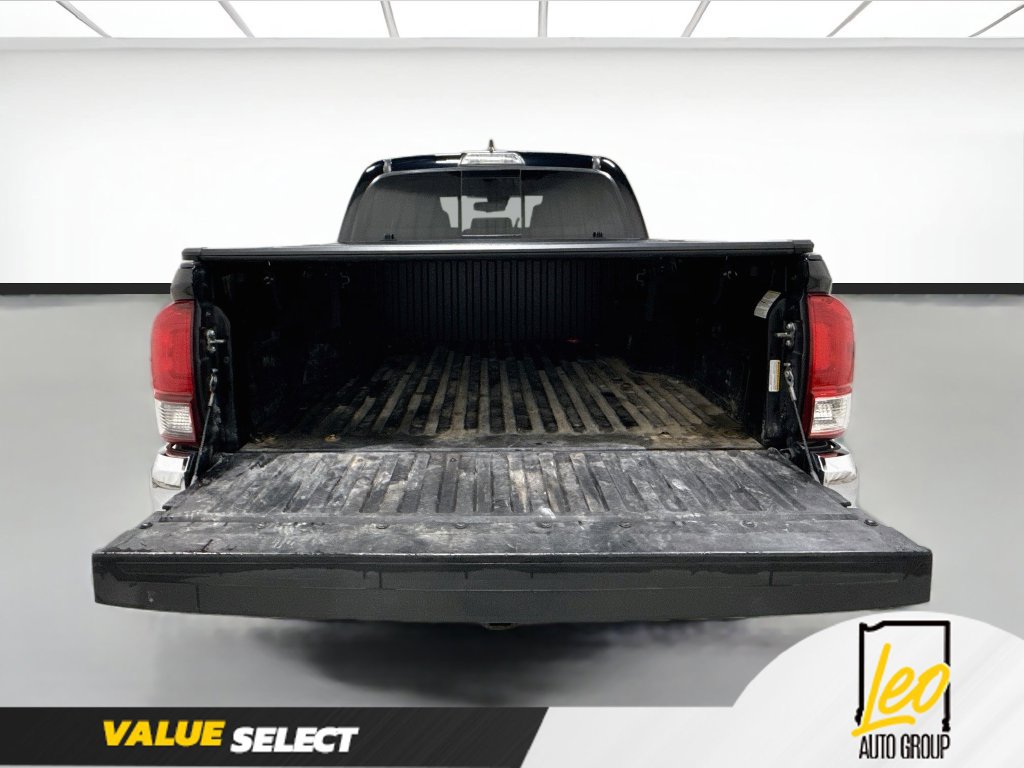 Used 2019 Toyota Tacoma SR5 AWD/4WD image 25
