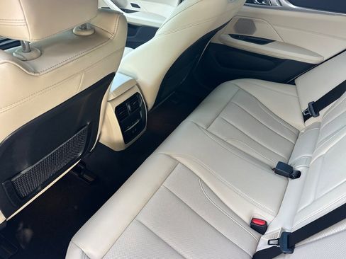 Certified 2023 BMW i4 eDrive40 RWD image 15