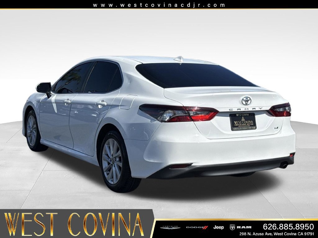 Used 2024 Toyota Camry LE w/ Convenience Package FWD image 8