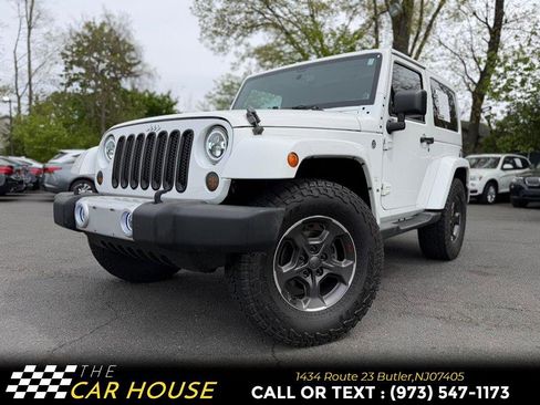 Used 2014 Jeep Wrangler Sahara w/ Dual Top Group AWD/4WD image 2