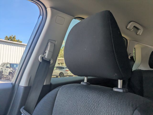 Used 2025 Nissan Rogue SV FWD image 32
