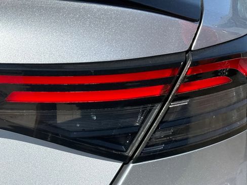 Used 2023 Honda Accord Touring image 10