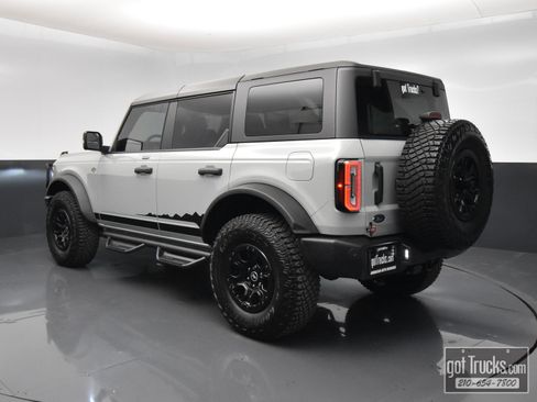 Used 2023 Ford Bronco Wildtrak AWD/4WD image 5