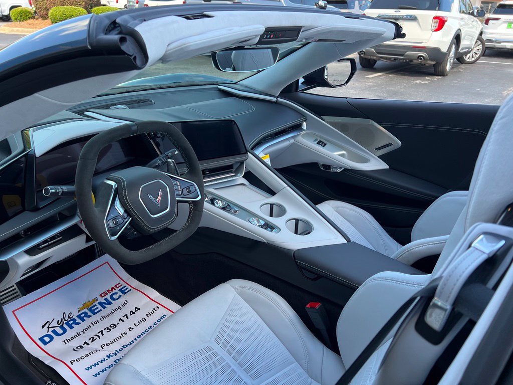 New 2027 Chevrolet Corvette Stingray Convertible w/ Z51 Performance Package RWD image 11