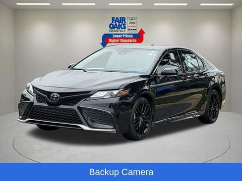 Used 2024 Toyota Camry XSE FWD image 3
