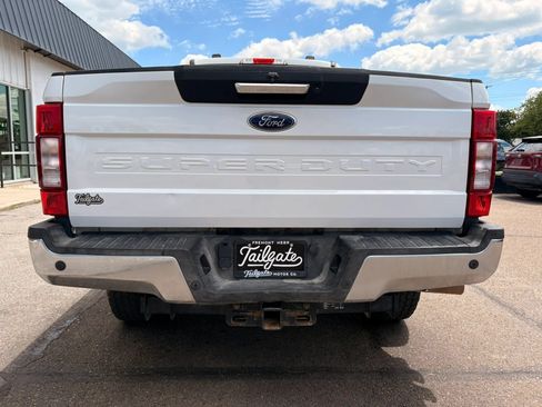 Used 2022 Ford F250 4x4 Crew Cab Super Duty image 7
