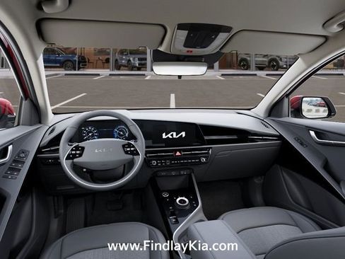 New 2026 Kia Niro Wind FWD image 17