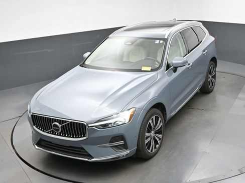 Used 2023 Volvo XC60 B5 Plus w/ Climate Package AWD/4WD image 19