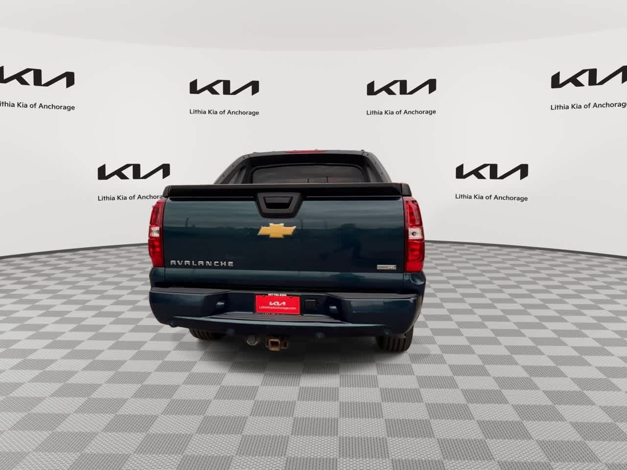 Used 2007 Chevrolet Avalanche LTZ w/ LTZ Preferred Equipment Group AWD/4WD image 7