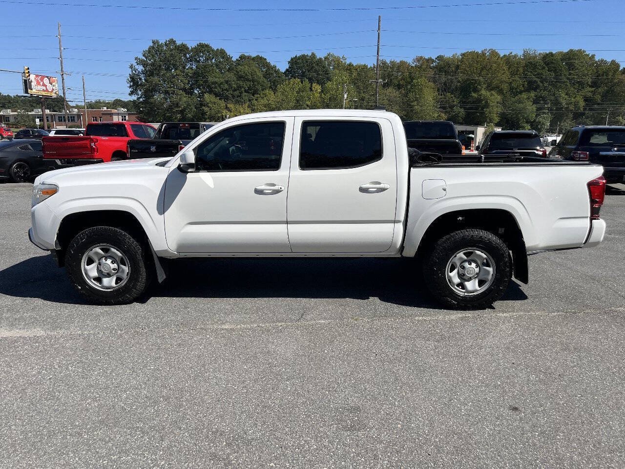 Used 2019 Toyota Tacoma SR w/ SR Convenience Package RWD image 3