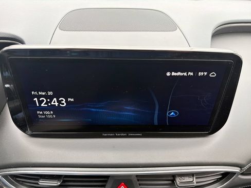 Certified 2023 Hyundai Santa Fe Limited AWD/4WD image 23