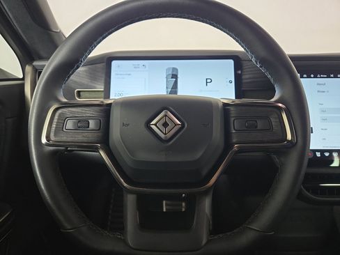 Used 2024 Rivian R1S Adventure AWD/4WD image 28