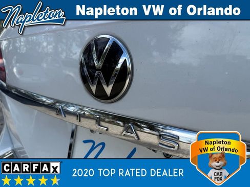Used 2022 Volkswagen Atlas SE w/ Black Wheel Package image 12