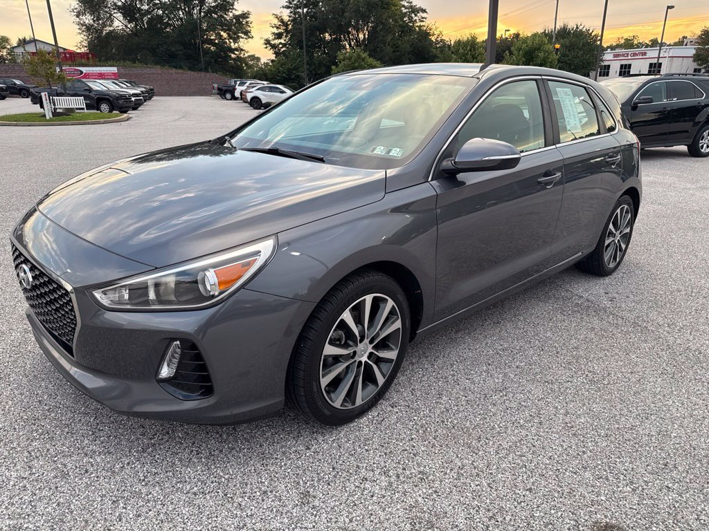 Used 2018 Hyundai Elantra GT w/ Style Package 02 FWD image 10