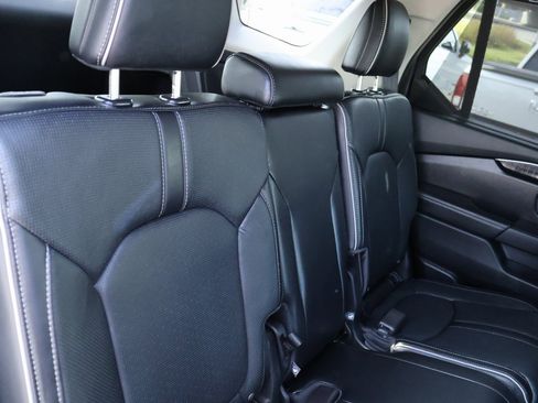 Used 2023 Honda Pilot Elite image 12