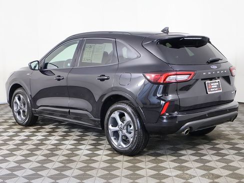 Used 2024 Ford Escape ST-Line w/ Tech Pack #1 AWD/4WD image 9