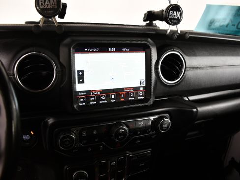 Used 2021 Jeep Gladiator Overland AWD/4WD image 29