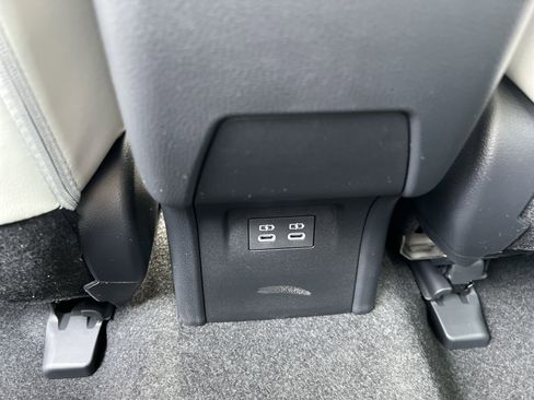 New 2026 Toyota Prius XLE image 12