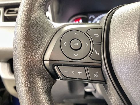 Certified 2025 Toyota RAV4 XLE FWD image 28