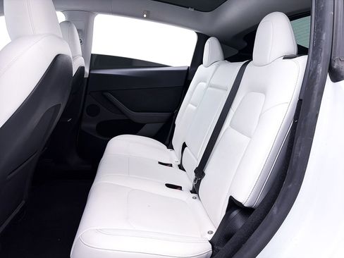 Used 2023 Tesla Model Y Performance image 35