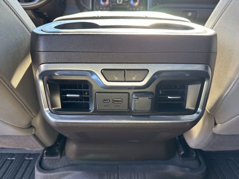 Used 2021 GMC Sierra 3500 SLT w/ SLT Preferred Package image 26