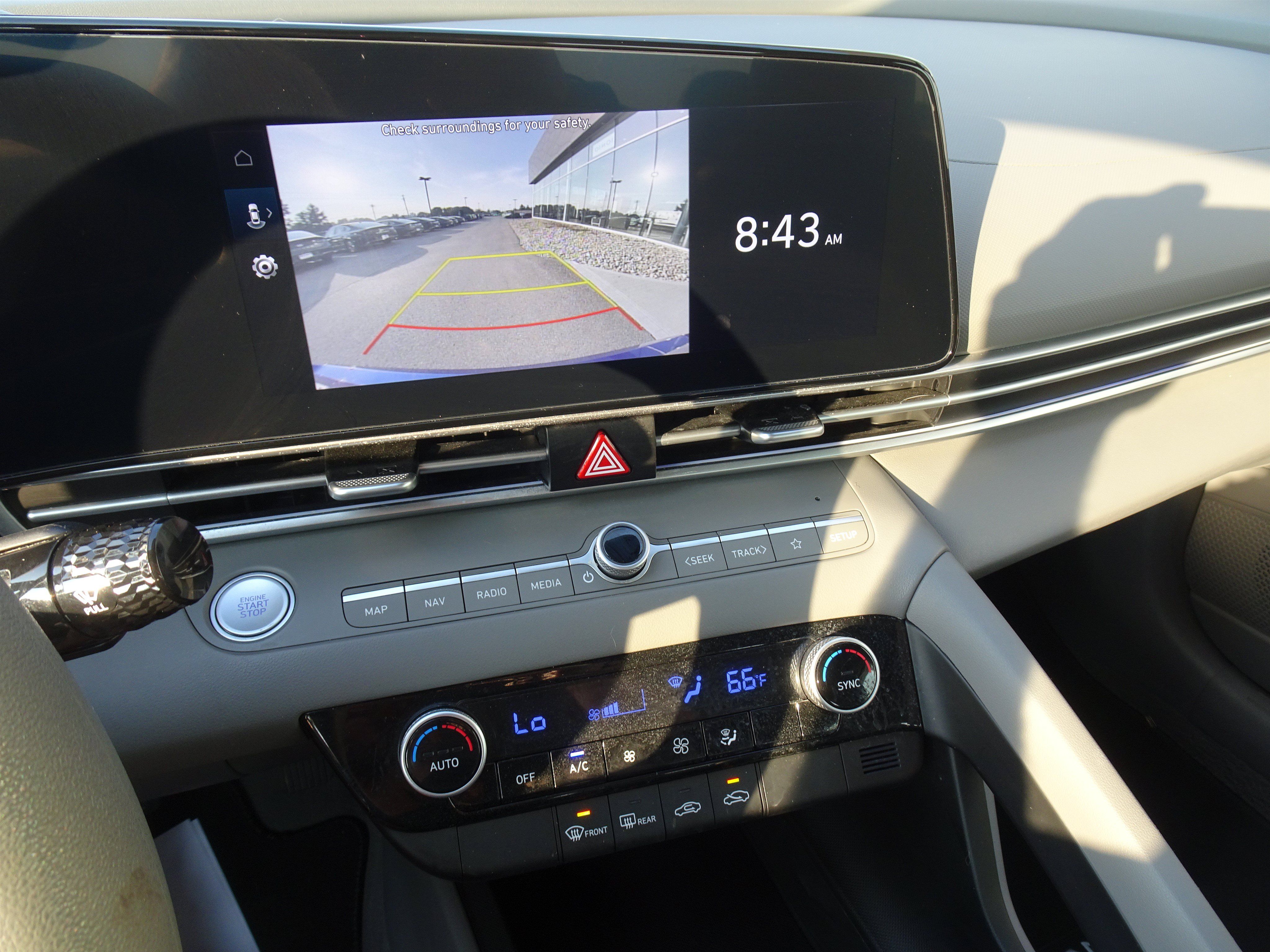 Used 2024 Hyundai Elantra SEL FWD image 18