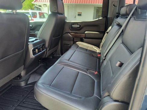 Used 2021 GMC Sierra 1500 SLT w/ SLT Premium Package image 32