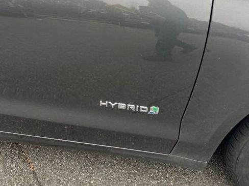 Used 2019 Ford Fusion SEL FWD image 3