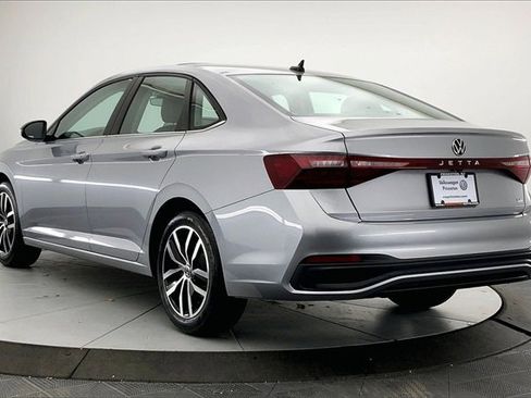 New 2026 Volkswagen Jetta SE image 4