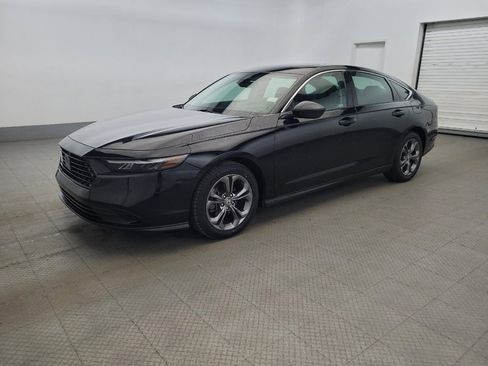 Used 2024 Honda Accord EX image 2
