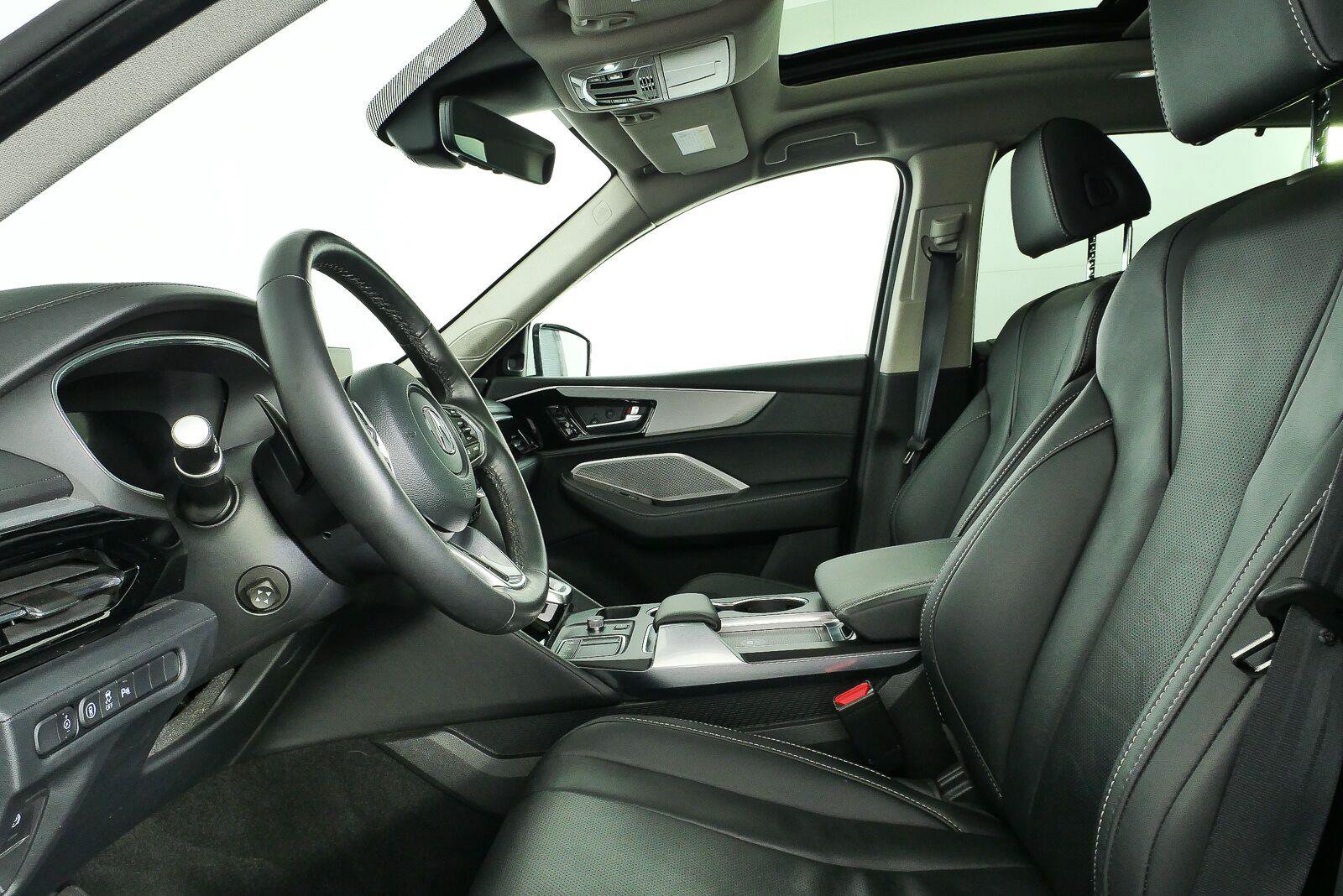 Used 2023 Acura MDX w/ Technology Package AWD/4WD image 7