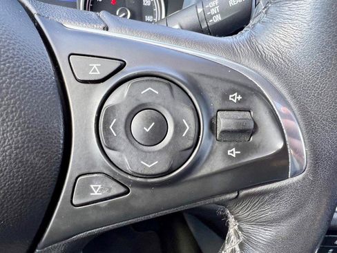 Used 2021 Buick Enclave Premium w/ Sun and Sites Package image 18