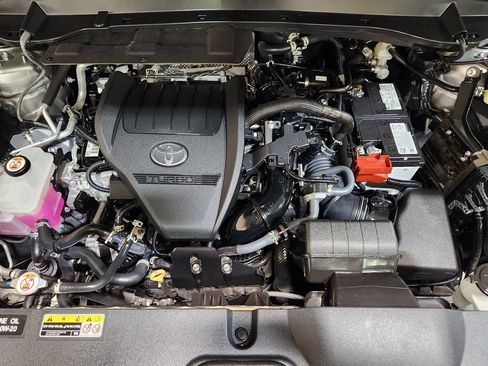 Used 2024 Toyota Grand Highlander AWD image 54