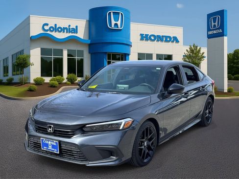 Used 2023 Honda Civic Sport image 1